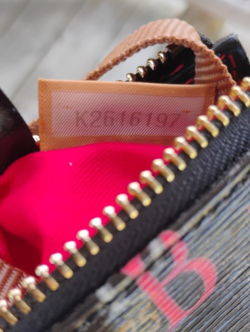 Dooney & Bourke Black Multicolor DB Logo Crossbody - Picture 9 of 10